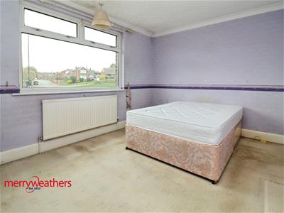 FRONT BEDROOM